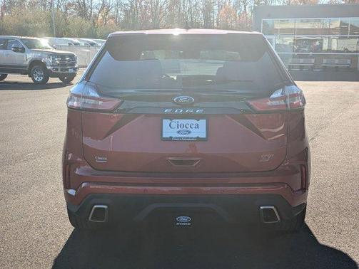 2024 Ford Edge ST