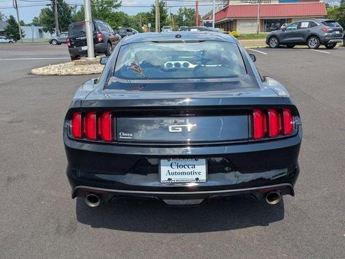 2017 Ford Mustang GT Premium
