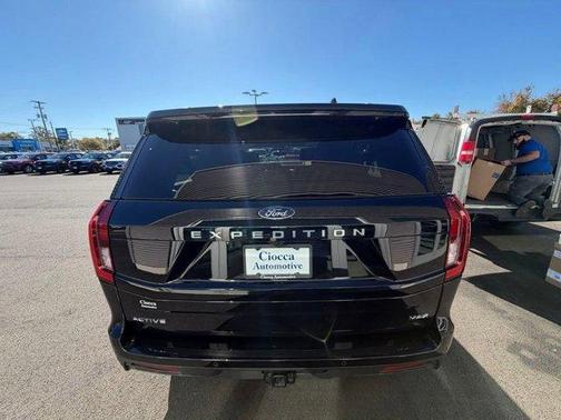 2025 Ford Expedition Max Active