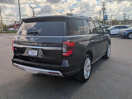 Gray Metallic 2024 Ford Expedition Platinum