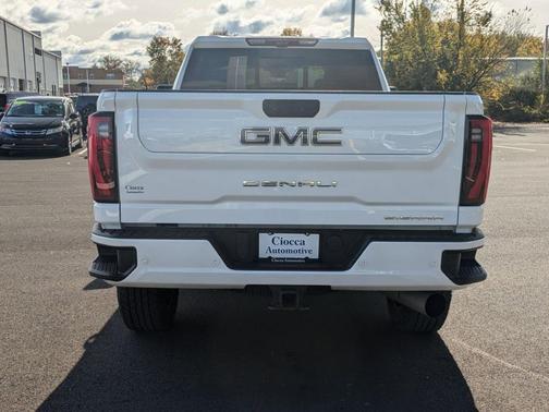 2024 GMC Sierra 2500 Denali Ultimate