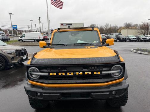 Orange Metallic 2021 Ford Bronco Outer Banks