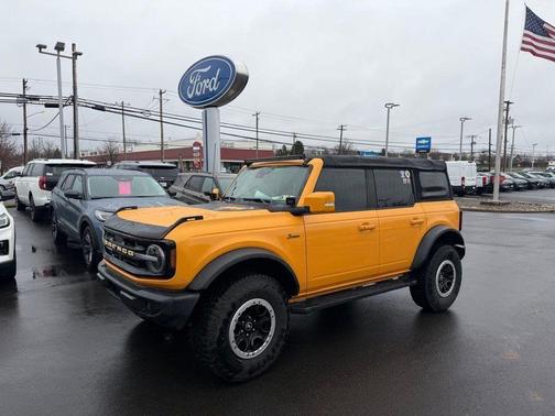 Orange Metallic 2021 Ford Bronco Outer Banks