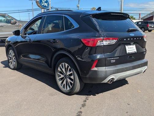 2020 Ford Escape Titanium Hybrid