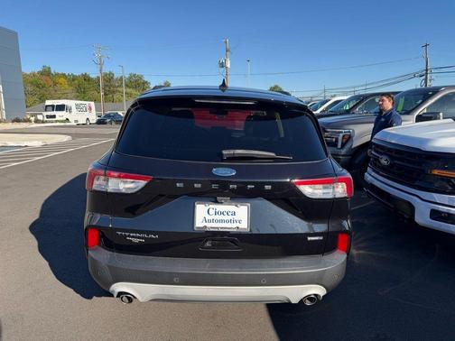 2020 Ford Escape Titanium Hybrid