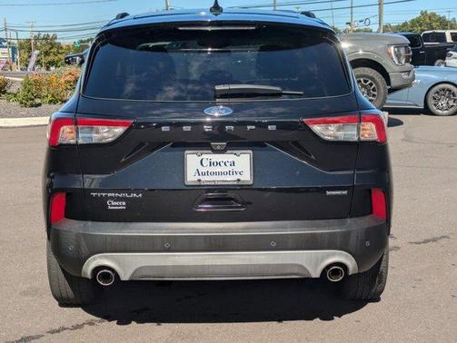 2020 Ford Escape Titanium Hybrid