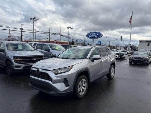 2019 Toyota RAV4 LE