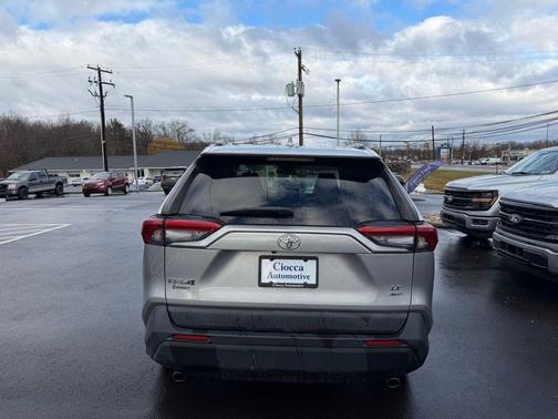 2019 Toyota RAV4 LE