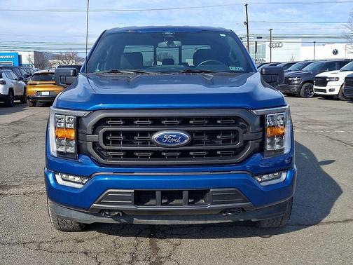 Blue Metallic 2022 Ford F-150 XLT