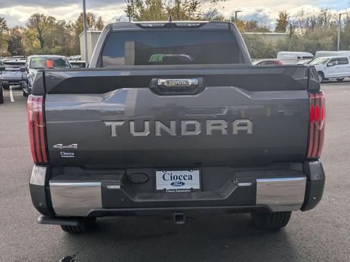2024 Toyota Tundra Hybrid 1794 Edition
