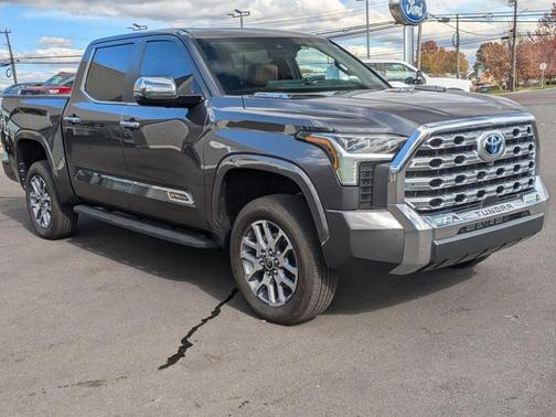 2024 Toyota Tundra Hybrid 1794 Edition