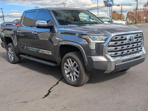 2024 Toyota Tundra Hybrid 1794 Edition