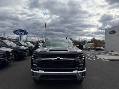 2024 Chevrolet Silverado 2500 LT