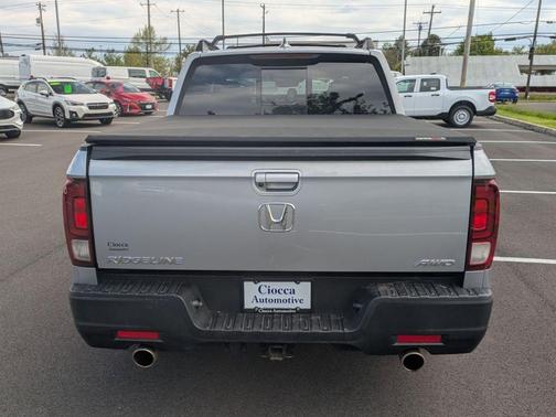 Lunar Silver Metallic 2023 Honda Ridgeline RTL