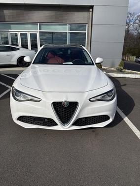 White 2018 Alfa Romeo Giulia Base