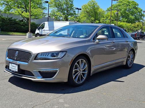 Mocha Metallic 2019 Lincoln MKZ Reserve I