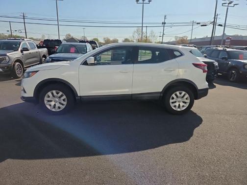 Glacier White 2020 Nissan Rogue Sport S