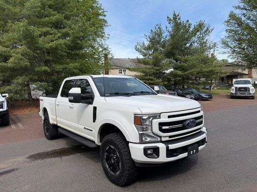 White Metallic 2022 Ford F-250 Lariat