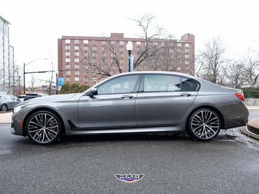 2018 BMW 750 i xDrive