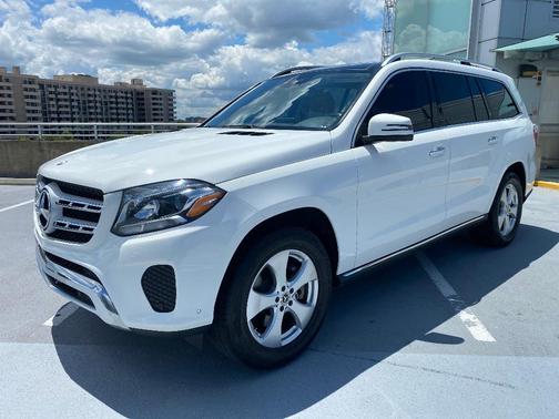 Photo 2 of 31 of 2017 Mercedes-Benz GLS 450 Base 4MATIC