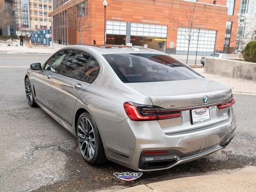 Gray 2021 BMW 750 Li xDrive