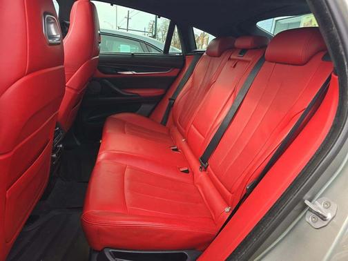 2017 BMW X6 M M Sports