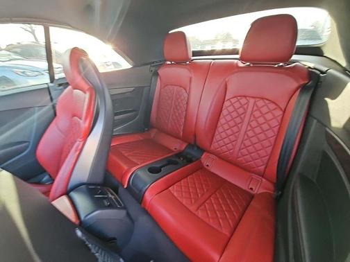 Glacier White Metallic/Black Roof 2019 Audi S5 3.0T Prestige