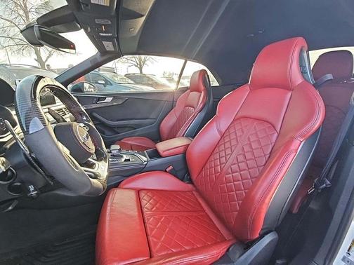 Glacier White Metallic/Black Roof 2019 Audi S5 3.0T Prestige