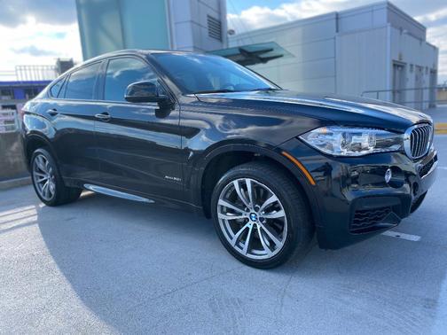 Photo 1 of 32 of 2017 BMW X6 xDrive50i