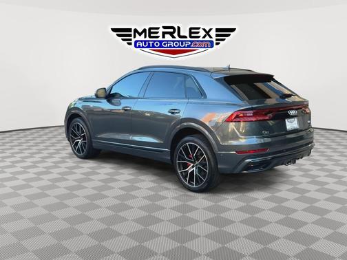 Daytona Gray Pearl Effect 2020 Audi Q8 55 Premium Plus