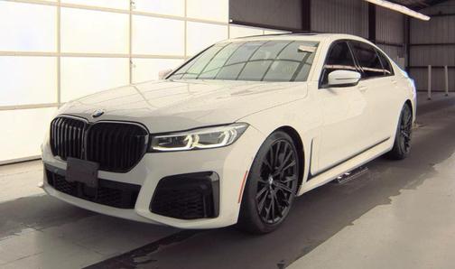Alpine White 2021 BMW 750 i xDrive