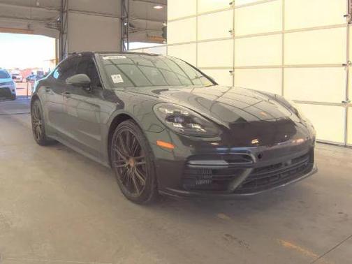 2018 Porsche Panamera Turbo