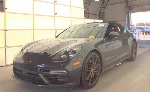2018 Porsche Panamera Turbo