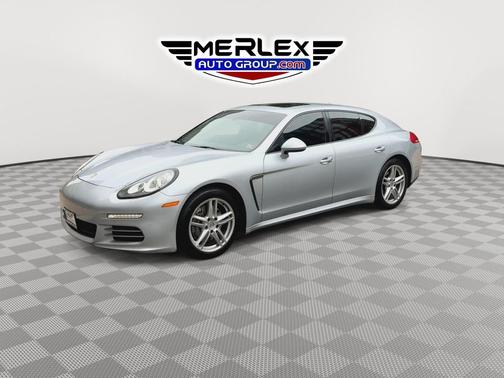 Rhodium Silver Metallic 2016 Porsche Panamera 4