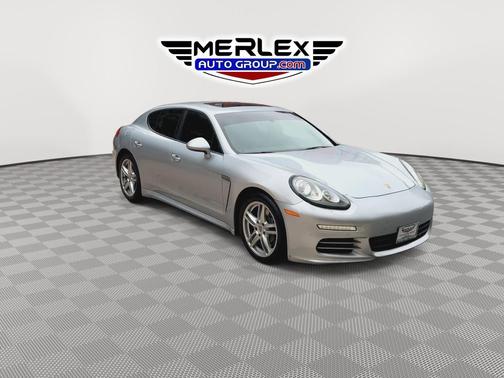 Rhodium Silver Metallic 2016 Porsche Panamera 4