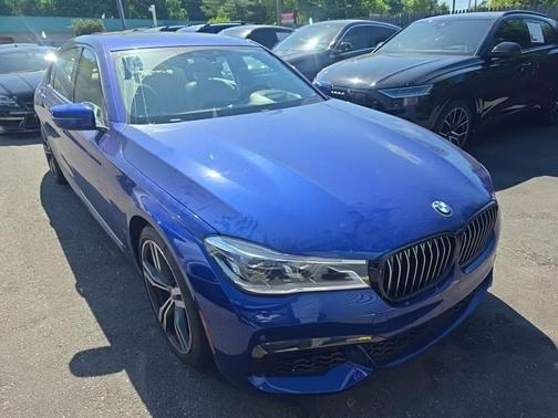 Imperial Blue Metallic 2018 BMW 750 i