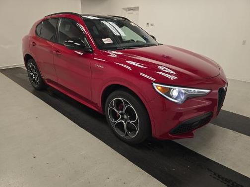 Alfa Rosso 2022 Alfa Romeo Stelvio Ti