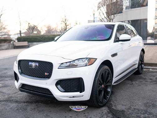 2019 Jaguar F-PACE S