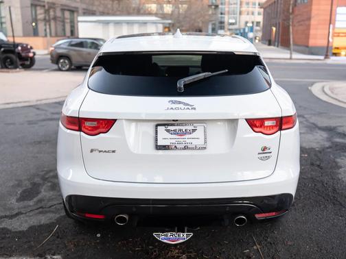 2019 Jaguar F-PACE S