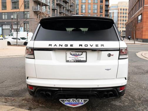 2017 Land Rover Range Rover Sport 5.0L Supercharged SVR