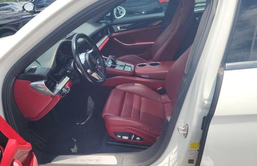 White 2018 Porsche Panamera 4