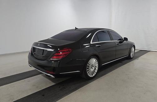 Black 2018 Mercedes-Benz S-Class 560