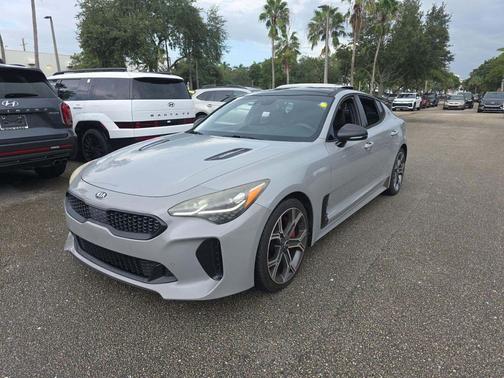 Ceramic Silver 2018 Kia Stinger GT1