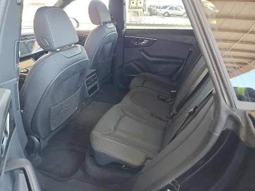 2021 Audi Q8 55 Premium Plus