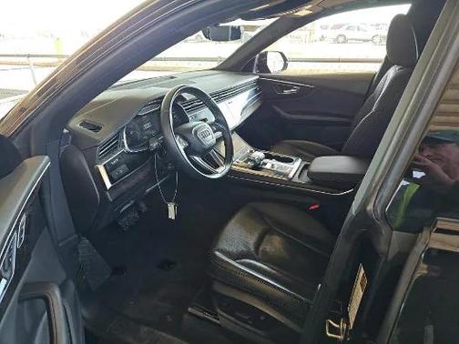 2021 Audi Q8 55 Premium Plus