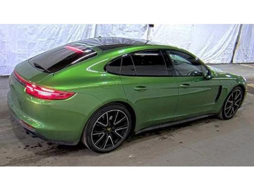 2018 Porsche Panamera 4S