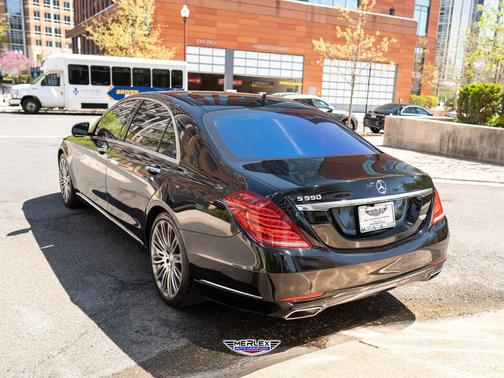Black 2016 Mercedes-Benz S-Class 550