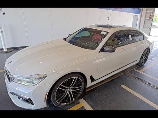 White 2018 BMW 750 I