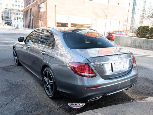 2019 Mercedes-Benz E-Class 4MATIC