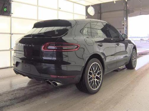 2018 Porsche Macan Sport Edition